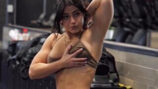 Sara Saffari leaked video showing off her big breasts!!!