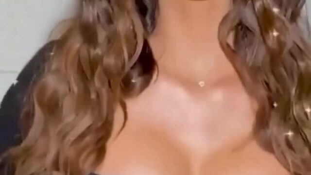 Meera Chopra leaked video showing off her big breasts!!!