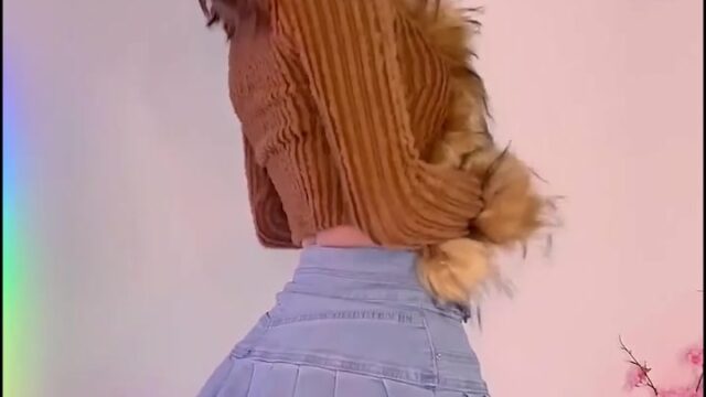 AngelMelly Onlyfans new video showing off her big ass!!!